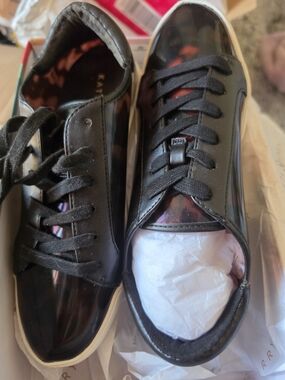 Katy Perry Collections  Patent Low-Top Sneakers
